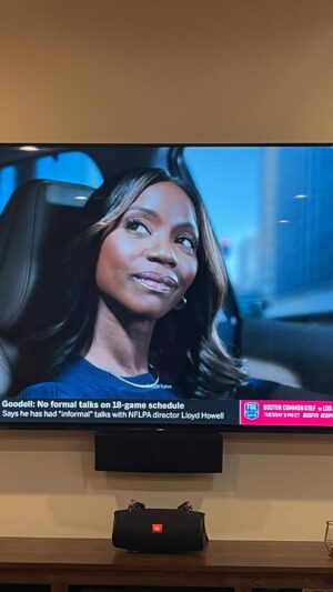 Taja V. Simpson Instagram - My National NISSAN Commercial is out!
Thanks So Much to everyone for reaching out to me about it! 

If anyone sees it, record it and send it to me! 
I haven’t seen it yet! 😂

Appreciate You @earlbolden_jr for sending me photo!

God is so good!!! Thank you Nissan!!!!

#NissanCommercial #tajavsimpson #booked #workingActor