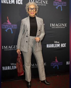 Tamara Tunie Instagram - Last week, it was an absolute treat to support @figureskatinginharlem at the premiere screening of their @disneyplus docuseries, Harlem Ice, at The Apollo! ⛸️ 

All episodes available February 12th on Disney !!!

#harlemice #disneyplus