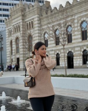 Tanvi Dogra Instagram - Missing Baku winters ❤️