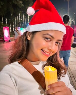 Tanvi Mundle Instagram - Happy Holidays 🤶🎄❤️