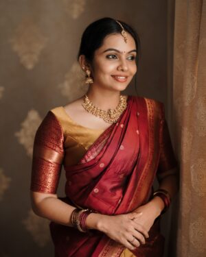 Tanvi Ram Instagram - Sunshine in my soul♥️♥️♥️

Captured - @second_portrait 
Jewellery - favourite @adorebypriyanka 
Waistbelt - @kajal_jewellery ♥️

#brothersengagement #happiestme