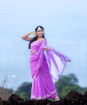 Tanvi Rao Instagram - 🌸🌸

Shot for, saree by @sankalpa_angadi 
Photography- @photograph_by_nv 
MUAH- @elegant_glaze 
Styling- @sahanastylediary 
Floral art- @floral_art_by_nidhi