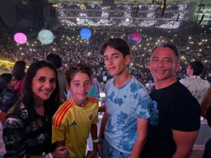 Tara Sharma Instagram - Wow what a night! Thank you 

@coldplay amazing.. We loved every minute.. @roopaksaluja and yep I made it to the marathon this morning haaha 
Also immensely grateful to #coldplay for putting us on their guest list as like most we didn’t get tickets in those initial attempts but thanks to BANG BANG producing their video 8 yrs ago thankful this happened but yes there was a drama. After we arrived at the venue to collect our tickets we were told someone had falsely taken them! Phew so it was a stressful hour till the situation was resolved! A brief pop in at the after party was fab too and back to try and get enough zzz before the run! 
@bookmyshowin @bookmyshow.live 

#staysafe