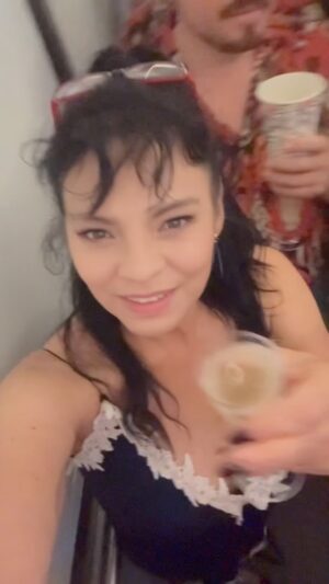 Tatiana Merino Instagram - Feliz año para todos Uds 💕🎊🥂🥳💕
#tatianamerino #tatianamerino