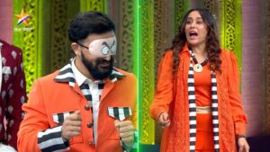 Tejaswini Lonari Instagram - अभिषेक आणि तेजस्वीनी खेळत आहेत  धिंगाणेबाज  खेळ... 
‘आता होऊ दे धिंगाणा 3’
शनिवार-रविवार रा. 9:00 वाजता Star प्रवाहवर....
#AataHouDeDhingana #StarPravah #आपलासिध्दू