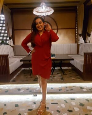 Tejaswini Lonari Instagram - I went from wanting to completely ignore my birthday to having an unforgettable celebration and it’s all thanks to my incredible friends who went above and beyond to make my day truly special at the very last minute, thank you all so much, I feel truly blessed to have you in my life❤️🧿🧿🧿
#birthday #friends #goodvibes