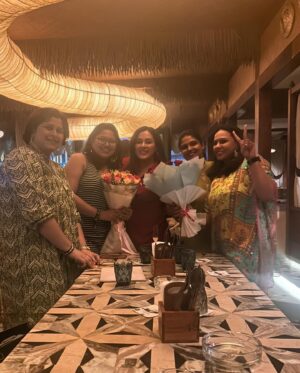 Tejaswini Lonari Instagram - I went from wanting to completely ignore my birthday to having an unforgettable celebration and it’s all thanks to my incredible friends who went above and beyond to make my day truly special at the very last minute, thank you all so much, I feel truly blessed to have you in my life❤️🧿🧿🧿
#birthday #friends #goodvibes
