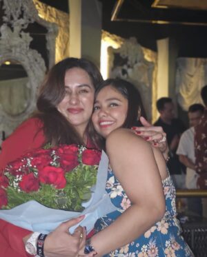Tejaswini Lonari Instagram - I went from wanting to completely ignore my birthday to having an unforgettable celebration and it’s all thanks to my incredible friends who went above and beyond to make my day truly special at the very last minute, thank you all so much, I feel truly blessed to have you in my life❤️🧿🧿🧿
#birthday #friends #goodvibes