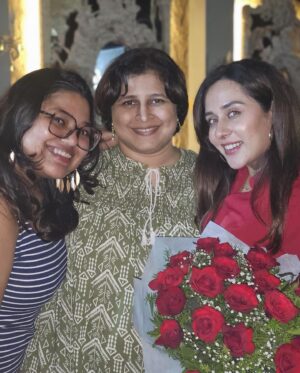 Tejaswini Lonari Instagram - I went from wanting to completely ignore my birthday to having an unforgettable celebration and it’s all thanks to my incredible friends who went above and beyond to make my day truly special at the very last minute, thank you all so much, I feel truly blessed to have you in my life❤️🧿🧿🧿
#birthday #friends #goodvibes