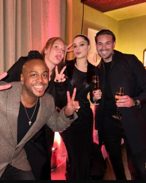 Tina Barrett Instagram - #aboutlastnight so much fun at the @johnlewis #christmasparty @sclub #johnlewis #christmas #tvad 🎄✨💕💋