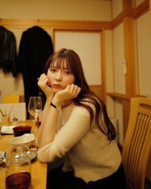 Tina Tamashiro Instagram - だいすきたち🫶🏻

私　笑いすぎて
信じられない顔になってるの(変わらない説)
ありがと❕とっても楽しかった日🩶

おばあちゃんになってもうるさそうな私達👵🏻🍷