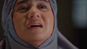 Tissa Biani Azzahra Instagram - gimana teasernya? 😢

#NormaAntaraMertuadanMenantu Lebaran tayang di bioskop.