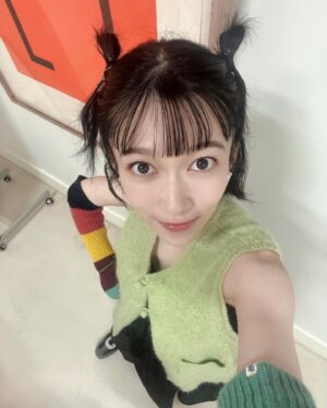 Tomoyo Kurosawa Instagram - 『BE-POP』✨✨

いつも『kioku tadori te』のパンフレットデザインでお世話になっている橘高さんが責任編集を務める書籍が明日、発売になります！
つむさんへの愛を語らせていただきましたのでぜひゲットしていただけたら嬉しいです✨✨

内容も超絶充実でめちゃくちゃ楽しい書籍です！

著者：橘髙つむぎ
定価：1,760円（税込）
発行：株式会社Begin / 発行・発売：株式会社世界文化社

内容説明：日本を代表するセレクトショップ『BEAMS』のスタッフによるパーソナルブック・シリーズvol.8。〈マンガート ビームス〉プロデューサーとしてマンガ、アニメ、アイドル、声優など様々な分野とのコラボプロジェクトを企画してきた橘髙つむぎが『BE-POP』編集部を発足。第一線で活躍するクリエイターたちに取材を敢行し、“POP”の正体を探るニューカルチャーマガジン。裏原、バンド、コミケ、アイドルなど、自身を形成するカルチャーにまつわるロングインタビューも。特別付録に袋とじグラビア付き。

ビームス 発売日：2025年1月15日（水）
​​取り扱い店舗
ビームスT 原宿
ビームス 原宿
ビームス 熊本
ビームス ジャパン 渋谷
ビームス 西宮
ビームス なんば
ビームス 名古屋
ビームス 京都
ビームス 札幌ステラプレイス
ビームス 仙台
ビームス 新潟
ビームス 渋谷
ビームス 柏
ビームス ジャパン 京都
ビームス 宮崎
ビームス 鹿児島
ビームス 横浜東口
ビームス 立川
ビームス 大宮
ビームス ライフ 横浜
ビームス 新丸の内
ビームス 新宿
ビームス 町田
ビームス 二子玉川
ビームス 博多
ビームス 池袋
ビームス ストリート 梅田
ビームス 梅田
ビームス 金沢
ビームス 静岡
ビームス 北千住
ビームス 銀座
ビームス ストリート 横浜
ビームス 吉祥寺
ビームス 姫路
ビームス 武蔵小杉
ビームス 福岡
ビームス 大分
ビームス 神戸
ビームス ららぽーとEXPOCITY
ビームス 恵比寿
ビームス 札幌
ビームス 東京スカイツリータウン
ビームス 奈良
ビームス 広島
ビームス ジャパン(4F JCA)
ビームス 天王寺
ビームス 千葉
ビームス 川崎
ビームス 辻堂
ビームス みなとみらい
ビームス 六本木ヒルズ
全国書店・ネット書店
2025年1月21日（火）より順次発売。

※一部地域は輸送の関係で発売が遅れる可能性があります。
※在庫は各書店様にお問い合わせください。
※発売日は予告なく変更となる場合がございます。あらかじめご了承ください。