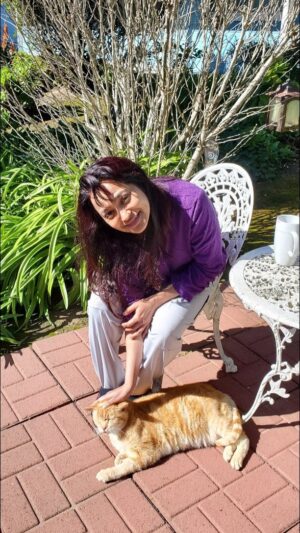 Trupti Bhoir Instagram - #catsofinstagram 🐱 Unconditional love in a furry package ❤️
.
.
.
.
#animallovers 
#trendingreels 
#love 
#trending 
#reelitfeelit