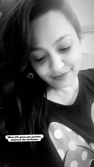 Trupti Bhoir Instagram - Lost in a world of thoughts.❤️🤍📤📥🤌🫂
.
.
.
.
.
.
#lovesongs #loveyourself #loveislove #iglove