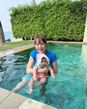 Ungsumalynn Sirapatsakmetha Instagram - คลื่นทะเลว่าแน่นแล้ว แต่ความรักที่มีให้กันแน่นกว่า🥰🌊 แฮปปี้วาเลนไทน์เดย์ค๊าา❤️