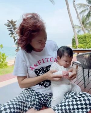 Ungsumalynn Sirapatsakmetha Instagram - คลื่นทะเลว่าแน่นแล้ว แต่ความรักที่มีให้กันแน่นกว่า🥰🌊 แฮปปี้วาเลนไทน์เดย์ค๊าา❤️