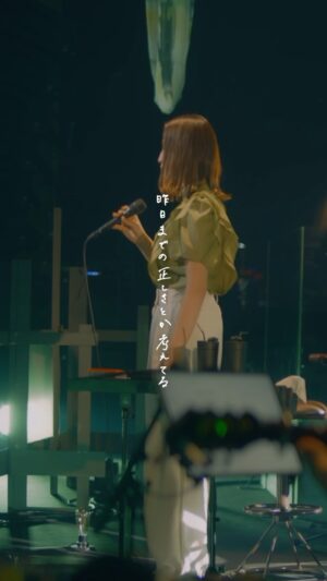 Uru Instagram - そばにいるよ / Uru
作詞作曲：優里
Uru Tour 2023「contrast」 

🎧Album Complete Edition
bio.to/CCE

#そばにいるよ #Uru #優里 さん
#ライブ #ライブ映像
#歌詞動画 #手書き文字 
Staff