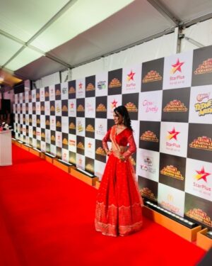 Vaidehi Nair Instagram - All about yesterday night at #starparivaarawards @starplus !
-
-

-
-
-
-
-
-
-
#vaidehiians #starparivaar @fullscreenentertainment #foryou #kriti #fyp