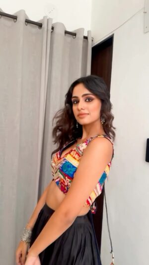 Vaidehi Nair Instagram - Uyi Amma ❤️‍🔥
-
-
-
Tag @zeemusiccompany @rashathadani @rsvpmovies @boscomartis in the comment !
-
-
-
-
-
-
-
#vaidehiians #fyp #foryou #uyiamma #rashathadani #featureme #trending #dance #azaad #oyiamma #dancereels #bollywoodsongs #bollywood #explore #explorepage