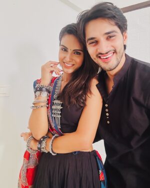 Vaidehi Nair Instagram - रंग ishq ka ✨
-
-
Twinning in this beautiful lehenga and kurta by @label.radhe 
-
-
-
-
-
-
#vaidehiians #fyp #featureme #foryou #navratri #navratrispecial #vaidehiinair