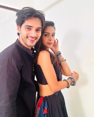 Vaidehi Nair Instagram - रंग ishq ka ✨
-
-
Twinning in this beautiful lehenga and kurta by @label.radhe 
-
-
-
-
-
-
#vaidehiians #fyp #featureme #foryou #navratri #navratrispecial #vaidehiinair