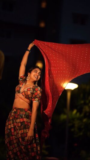 Vaishali Raj Instagram - Twirling through traditions with a touch of glam ❤️

#vaishaliraj #explorepage #explore