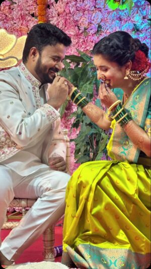 Vaishnavi Kalyankar Instagram - Mere Yar Ki Shadi He ✨❤️ 
@kiran_gaikwad12 AND @vaishnavi.kalyankar.96