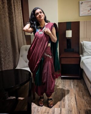 Vaishnavi Kalyankar Instagram - Saree may be a rainbow draped in cloud ✨️

Saree by @sadikaari.india 
Styling by @_____sneh_2802 

#saree #styling #design