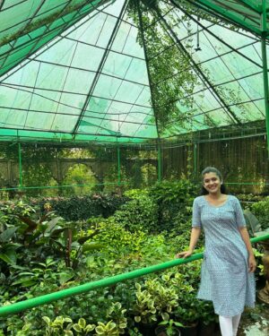 Vaishnavi Kalyankar Instagram - तुमच्याकडे आहे का एवढी मोठी कोल्हापुरी ??? 😀❤️

#Kolhapur #nature #holiday #majja