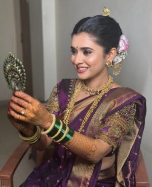 Vaishnavi Kalyankar Instagram - Fresh-faced and glowing this natural beauty shines with dewy touch!!🫠♥️✨

Mua : @mansimakeupstudio_ 
Hair : @sonish_makeovers 
Jewllary : @chandrakalm_jewellery & @dekhani_beauty_centre 

Bride , natural makeup, wedding 

#makeup #celebrity #celebritymakeupartist #marathiactress #marathimulgi #maharashtra #maharashtianwedding #marathiculture #marathi_status_ #instagood #instagram 
#celebritywedding #destination #deatinationwedding #mansimakeupstudio #sawantwadi #sawantwadipalace