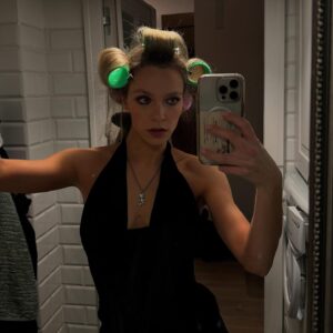 Vanessa Aleksander Instagram - zima na ramiona moje spadła (moje, nie Pudziana) // #grudzień #photodump #fotośmietnik