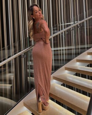 Vanessa Silva Instagram - Ball gown 🪄🫧🩷
