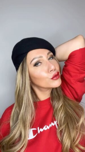 Vanessa van Cartier Instagram - Hi beautiful people! Here’s my go-to skincare routine for a flawless, radiant makeup base! ✨
I start with the Garnier SkinActive Hydra Bomb mask for ultra-hydration and refreshed skin, followed by the Garnier Vitamin C Booster Eye Cream to brighten the under-eye area. I finish with the Garnier SkinActive Vitamin C Anti-Pigmentation Serum to even out my complexion and give me that glow. Now my skin is prepped, glowing, and ready for the perfect radiant makeup look! 💫
@garnierbe #garnierbe #skintok #makeuptips #advertentie #marco #voice #transformation #fyp #foryou #viral