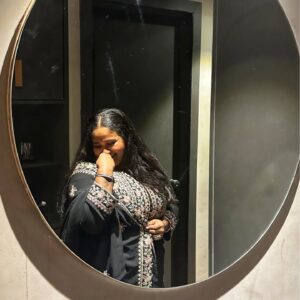 Vanita Kharat Instagram - कभी तो आसमाँ से चाँद उतरे जाम हो जाए,
तुम्हारे नाम की इक ख़ूब-सूरत शाम हो जाए😌

बशीर बद्र
.
.
.
.
📸 @cidramatic 😍