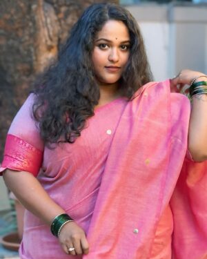 Vanita Kharat Instagram - 🌸🕊️
.
.
.
📸 @esha__dey love you 😘