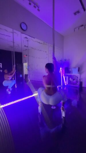 Vanity Instagram - Leg doctor: no heels until you feel better (2 days ago)

WELPPP…

Might as well shake it when I’m alive.

Come to pole practice with me. 💃 
Objective: hitting the ballerina 🩰 with heels on.

#PoleFitness #PoleDancer #PoleIsLife #Ballerina #PDBallerina #JustMove #Fitness #PoleWorkout #PoleDancing #Dance #PoleFlow