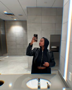 Vanity Instagram - NJ✈️TX✈️LA✈️NC

I’ve been called EVERY name in the book.

But ugly & lazy ain’t one of ‘em. 

OHH & add broke— cause I love poppin’ up in rooms where you least expect it.

#AllIsVanity