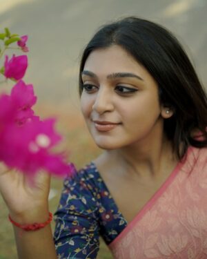 Varshini Suresh Instagram - 🌸

#photo #photooftheday #photography #love #flower #flowerphotography #picoftheday #trending #explore #fyp #explorepage #trendingnow #viral #ootd #outdoor #instadaily #neenaankaadhal #vijaytv #abi #varshinisuresh #outfit