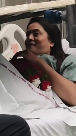 Veena Ponnappa Instagram - BTS Moments of Ravoyi Chandamama ✨️😜
@veena_ponnappa_vnaa 😇

#veena #veenaponnappa #ravoyichandama #kannadaactress #poser #pushpa2 #happyme #telugu #teluguserials #etvtelugu #beingme #behindthescenes #sandalwood #actor #hospital #rashmikamandanna #bts #peelings #alluarjun #actorlife #rudrani #instsgram #cute #socialmedia #workmode