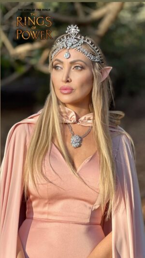 Veronika Mindal Instagram - For Halloween, which in LA has evolved from not only traditional horror costumes but also into a carnival of various movie characters, I’ve created an elven look inspired by Galadriel from the latest “The Lord of the Rings: The Rings of Power” series, which I absolutely adored after watching the first season. I believe this version is an amazing part of the Middle-earth story. I’ve always admired elves, and after watching the second season, I made a heartfelt wish—to one day be a part of this series, playing an elf myself. I am especially in awe of the team behind this production, particularly the composer whose work elevates the series to another level. The attention to detail, the quality of the work, and the directing are simply outstanding. I hope you enjoy my interpretation of this character and I’d love to hear your thoughts on this series.

Photo by @tetyblizzart

#lordoftherings #galadriel #movie #actress #model #creativedirector #videoeditor #hollywood #losangeles #RingsOfPower #MiddleEarth #FantasySeries #EpicFantasy #ElvenStyle #TolkienInspired #CastingCall #FantasyActor #ElvenQueen #ActingAmbition #FilmProduction #ActorsLife #DreamRole #CastingOpportunities