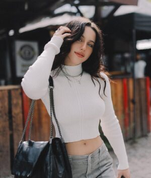 Victoria Azevedo Instagram - Out and about