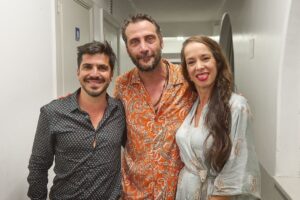 Victoria Onetto Instagram - Con localidades agotadas anoche disfrutamos de “Muerde” en la Sala Astor Piazzolla del @t.auditorium, una obra impactante con una actuación conmovedora, protagonizada por el talentoso @lucianocaceresok🌟

El teatro es el ámbito por excelencia en donde la cultura está más viva que nunca. 

¡Qué orgullo ver tanto talento en escena! 🎭✨

#LaFelicidadDeCompartir
#Teatro #80A #Verano2025 #MarDelPlata

@kicillofok @provinciaba @jesil_rey @crisalvarezrod @fsaintout @buenosairescultura
