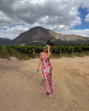 Victoria Spence Instagram - South Africa 2024: The one where I turned 30 and got engaged 🥹🥳🥰(swipe to the end to see the actual reality of our engagement😭😂)

I feel like we've just experienced the trip of a lifetime, and I fear that we will never ever be able to top the memories we made.

We have never eaten so much 10/10 food and drank so much wine (that doesn't give you a hangover🤩) & honestly, If you’re not already engaged, do it on holiday, because the amount of free glasses/ bottles of champagne you get is just amazing 😂- we proper milked it!

I just feel like the luckiest girl in the world & so so grateful.

I have a whole South Africa highlight with recommendations, advice etc, so if you're going or thinking of going- check that out ❤️❤️ #southafrica #capetown #engagement