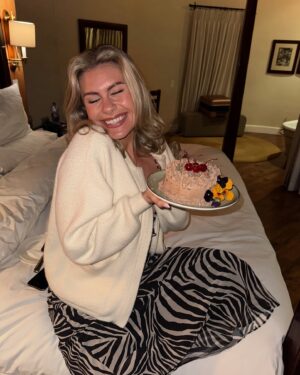 Victoria Spence Instagram - South Africa 2024: The one where I turned 30 and got engaged 🥹🥳🥰(swipe to the end to see the actual reality of our engagement😭😂)

I feel like we've just experienced the trip of a lifetime, and I fear that we will never ever be able to top the memories we made.

We have never eaten so much 10/10 food and drank so much wine (that doesn't give you a hangover🤩) & honestly, If you’re not already engaged, do it on holiday, because the amount of free glasses/ bottles of champagne you get is just amazing 😂- we proper milked it!

I just feel like the luckiest girl in the world & so so grateful.

I have a whole South Africa highlight with recommendations, advice etc, so if you're going or thinking of going- check that out ❤️❤️ #southafrica #capetown #engagement