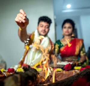 Vishnu Priya Instagram - #8 years 🧿 infinite memories 🫶🏻 one us 🫂🤍 
.
Ps: don’t miss the final picture 😂🙈 
.
#weddingday #anniversary #couplesgoals #blessed #thankyougod #thankyouuniverse #loveyouall