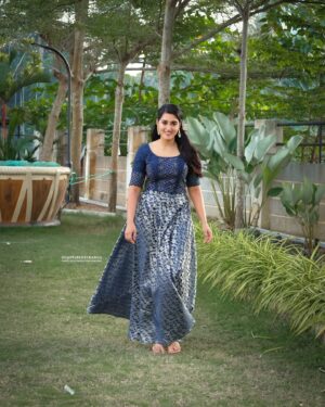 Viviya Santh Instagram - 😍😍 | @capturedbynandu 

In frame: @viviyasanth 
Dop: @capturedbynandu 
Costume: @ethereal.kochi 
Jewellery: @goldencup_rental_jewellery 
Stylist: @styled_by_vinnyfrancis 
Location: Kakkanad, Kochi
Camera: @canonindia_official 
Editing: @lightroom 

[ model, photography, shoot, fashion, designing, dress, costume, frock, camera, photographer, photoshoot ]

#capturedbynandu #model #fashion #photographer #photography #photoshoot #camera #kerala #photoediting