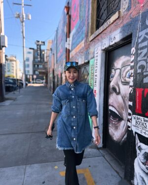 Windie Chang Instagram - 生命在這個世界，好渺小
每一刻都珍惜的活著，是我這些年體會到的事情
沒誰能説準下一刻會發生什麼事
好好感受，好好愛著，就這麼單純卻又奢侈

#愛一直存在