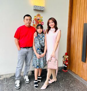 Wiwid Gunawan Instagram - Happy Chinese New Year! May luck always be at your door and shower you with blessings.” #aaamiinn #woman’sday #happy #chinesenewyear2025 #health #wiwidgunawan216 #blessed #widlov❣️