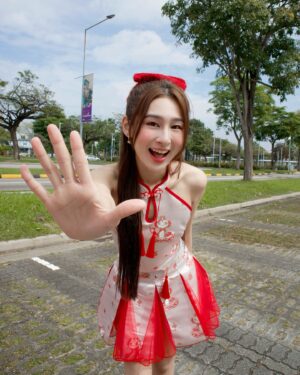 Yang Guang Ke Le Instagram - Chor 🖐🏻❤️红红哒~😘
🐍什么都有！